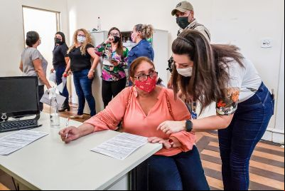 notícia: Servidores da Sejudh am por testagem para detectar Covid-19