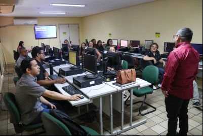 notícia: Servidores são capacitados sobre eSocial em curso promovido pela Seplad e EGPA
